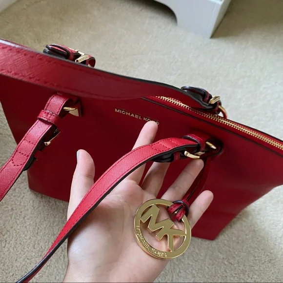 Michael Kors bright red satchel tote bag - Picture 6 of 6